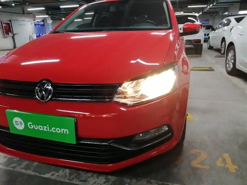 Volkswagen Polo 2016 1.6L Automatic Comfort фото 24