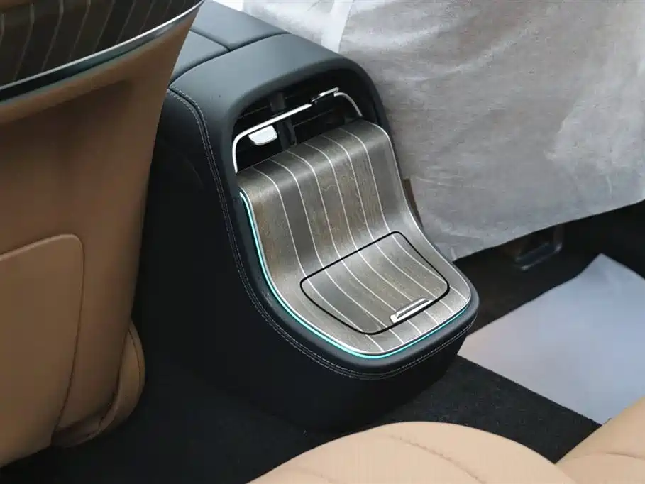 Mercedes-Benz E-Class 2026 E 300 L Luxury фото 23