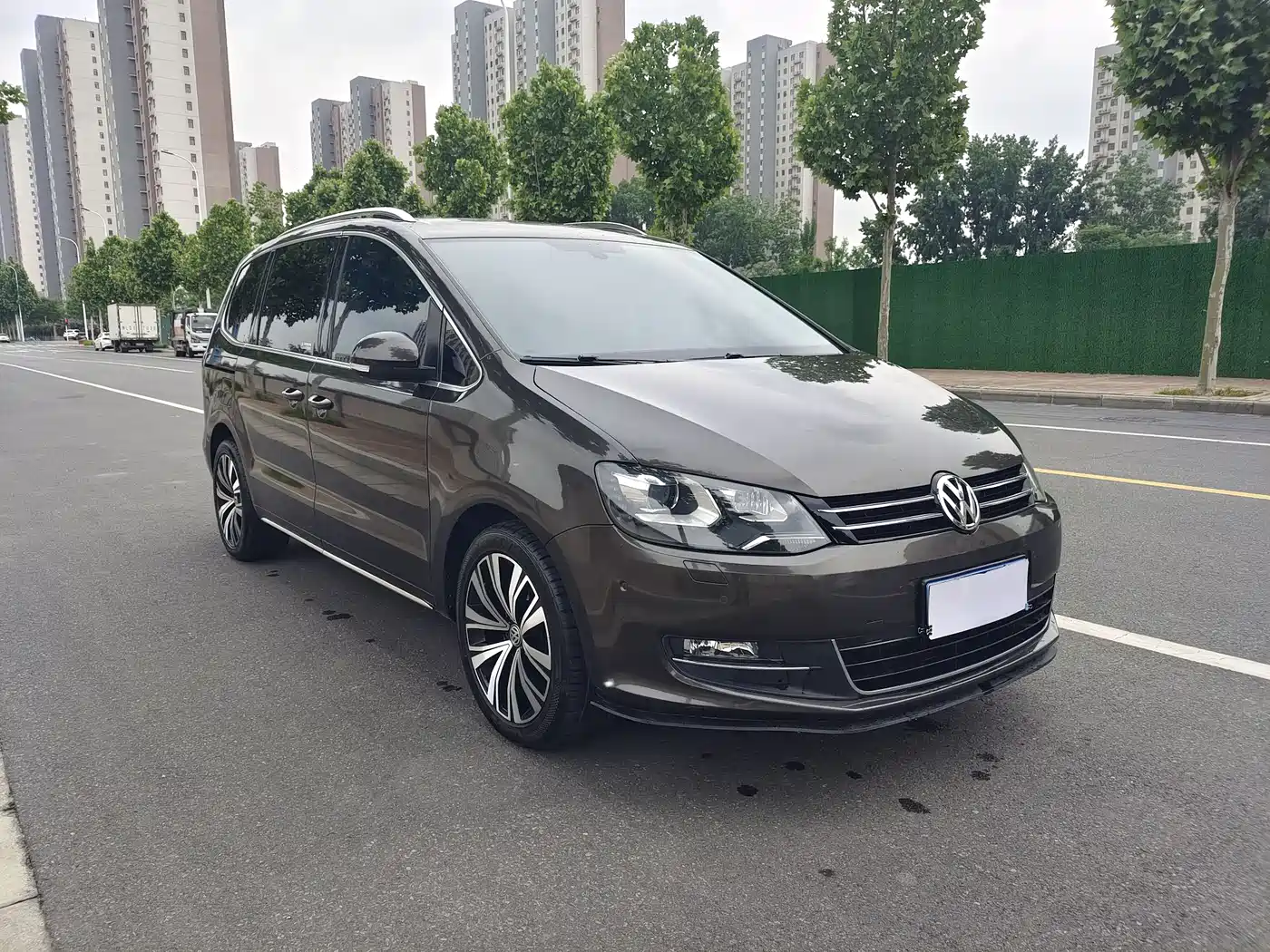 Volkswagen Sharan 2014 2.0TSI Luxury фото 3