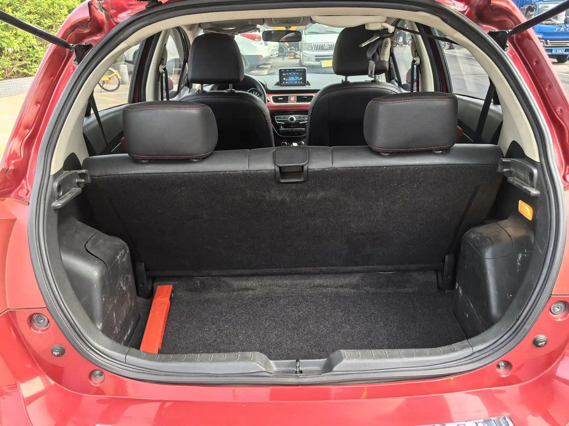 Фото 8 - Haval H1