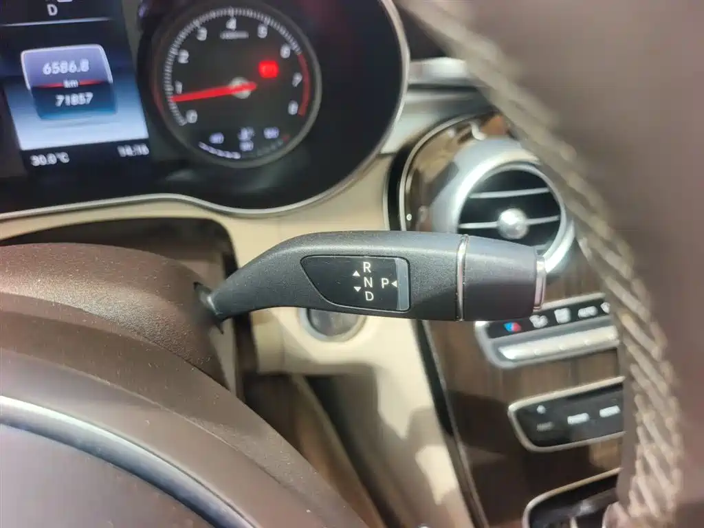Mercedes-Benz C-Class 2015 Facelift C 200 L фото 11