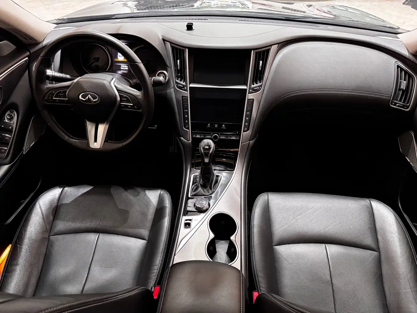 Infiniti Q50L 2021 2.0T Premium Sport фото 16