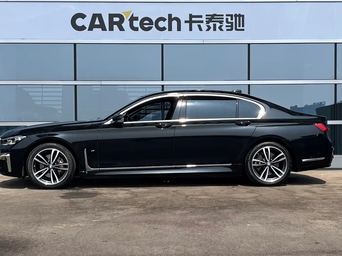 BMW 7 SERIES