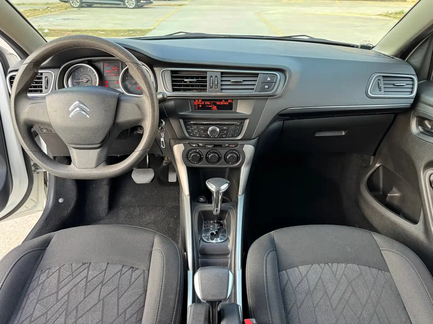 Citroën C3-XR 2016 2015 1.6L Automatic Fashion