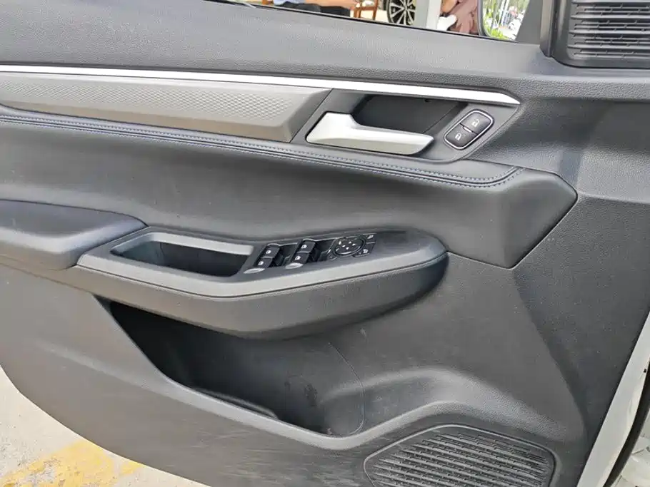 Ford Escort 2022 2021 1.5L Automatic Gold Edition