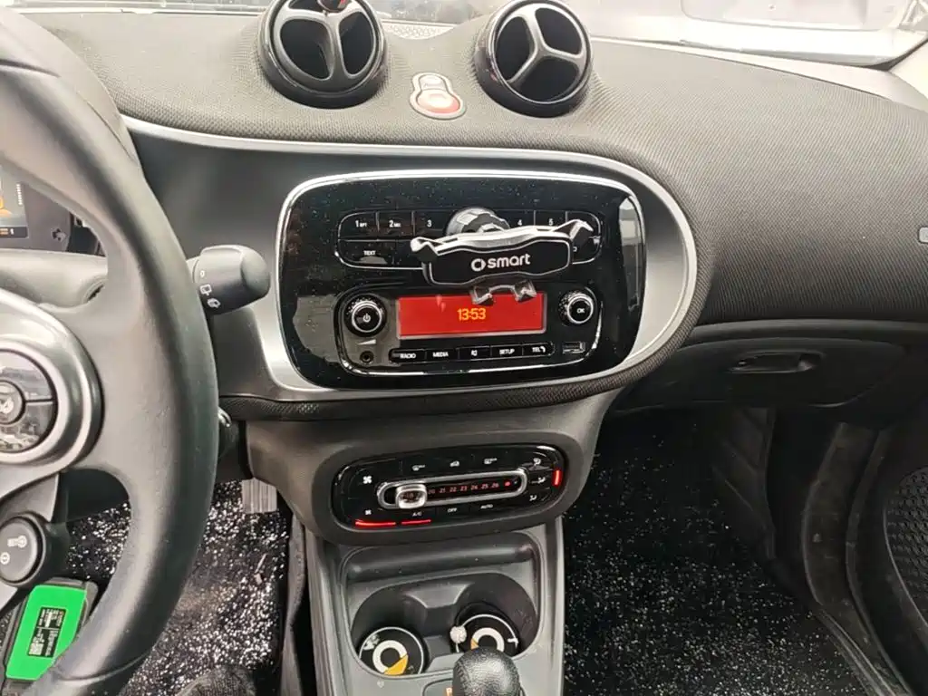 Photo 13 - smart fortwo