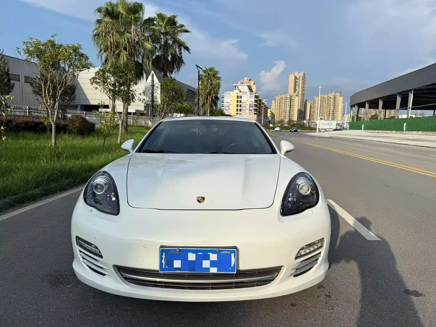 Porsche Panamera 2013 Panamera 4 Platinum Edition 3.6L
