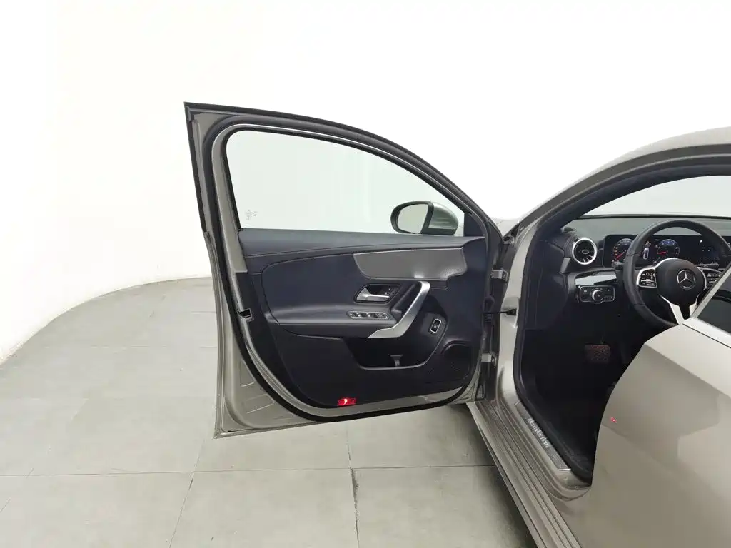 Photo 8 - Mercedes-Benz A-Class