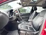 Photo 7 - Chevrolet Cruze