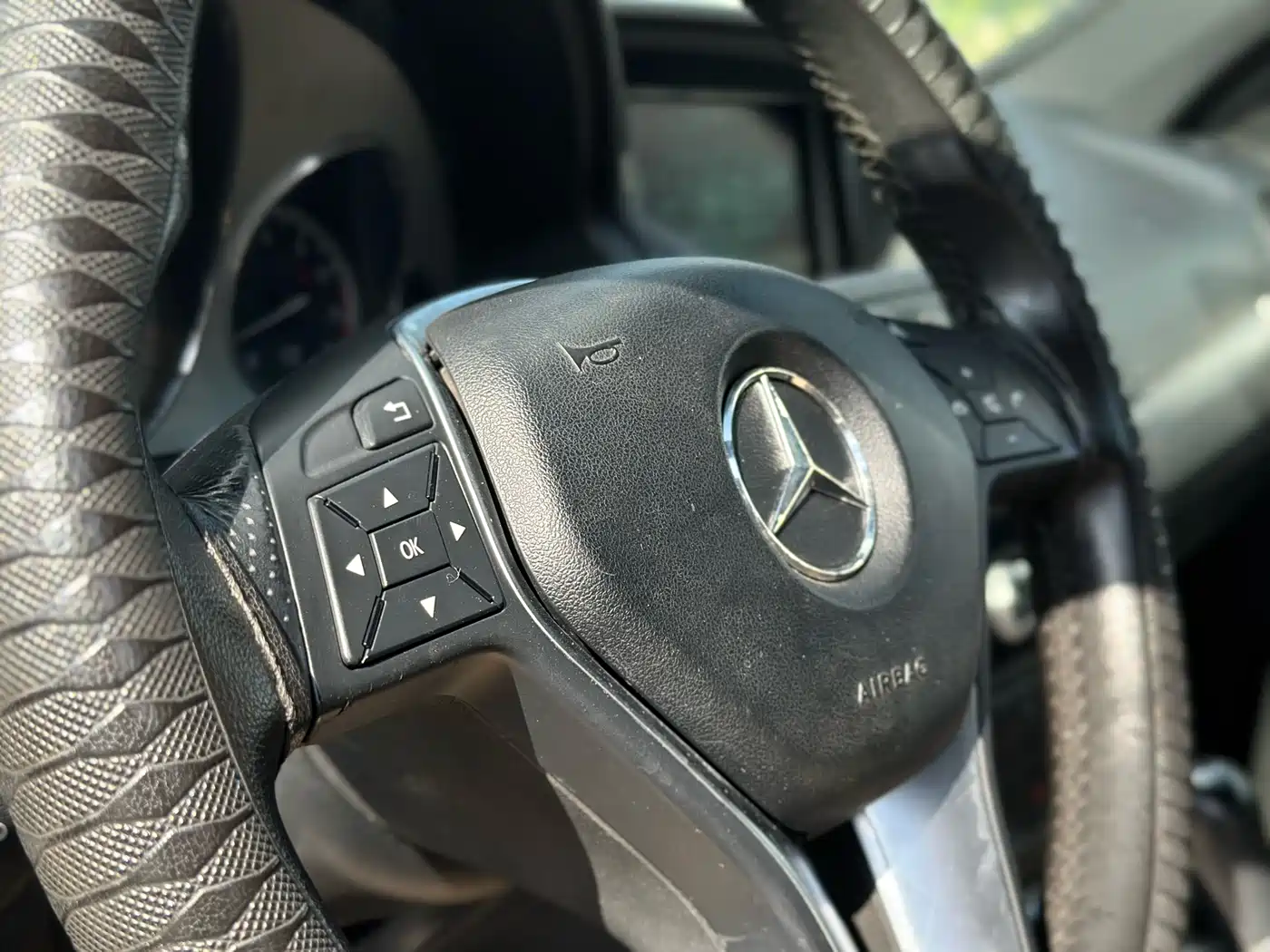 Mercedes-Benz E-Class (Import) 2012 E 260 CGI Coupe фото 11