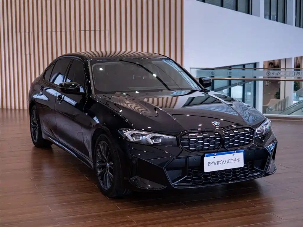BMW 3 Series 2023 325Li M Sport Black Night Package фото 4