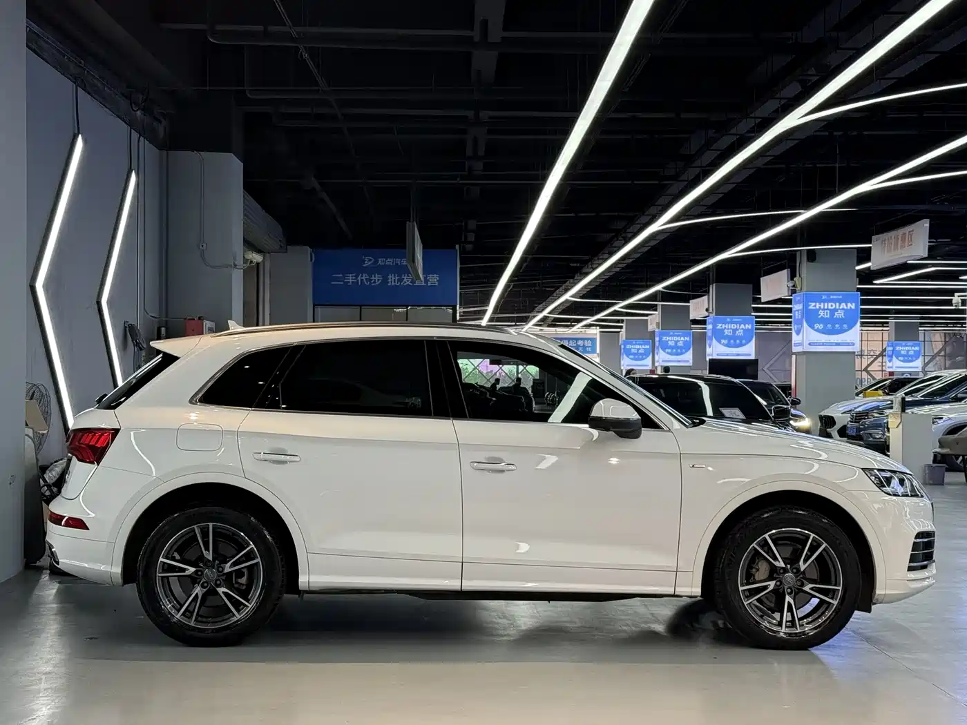 Audi Q5L 2018 40 TFSI Premium Fashion China VI фото 5