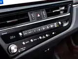 Photo 17 - Lexus ES