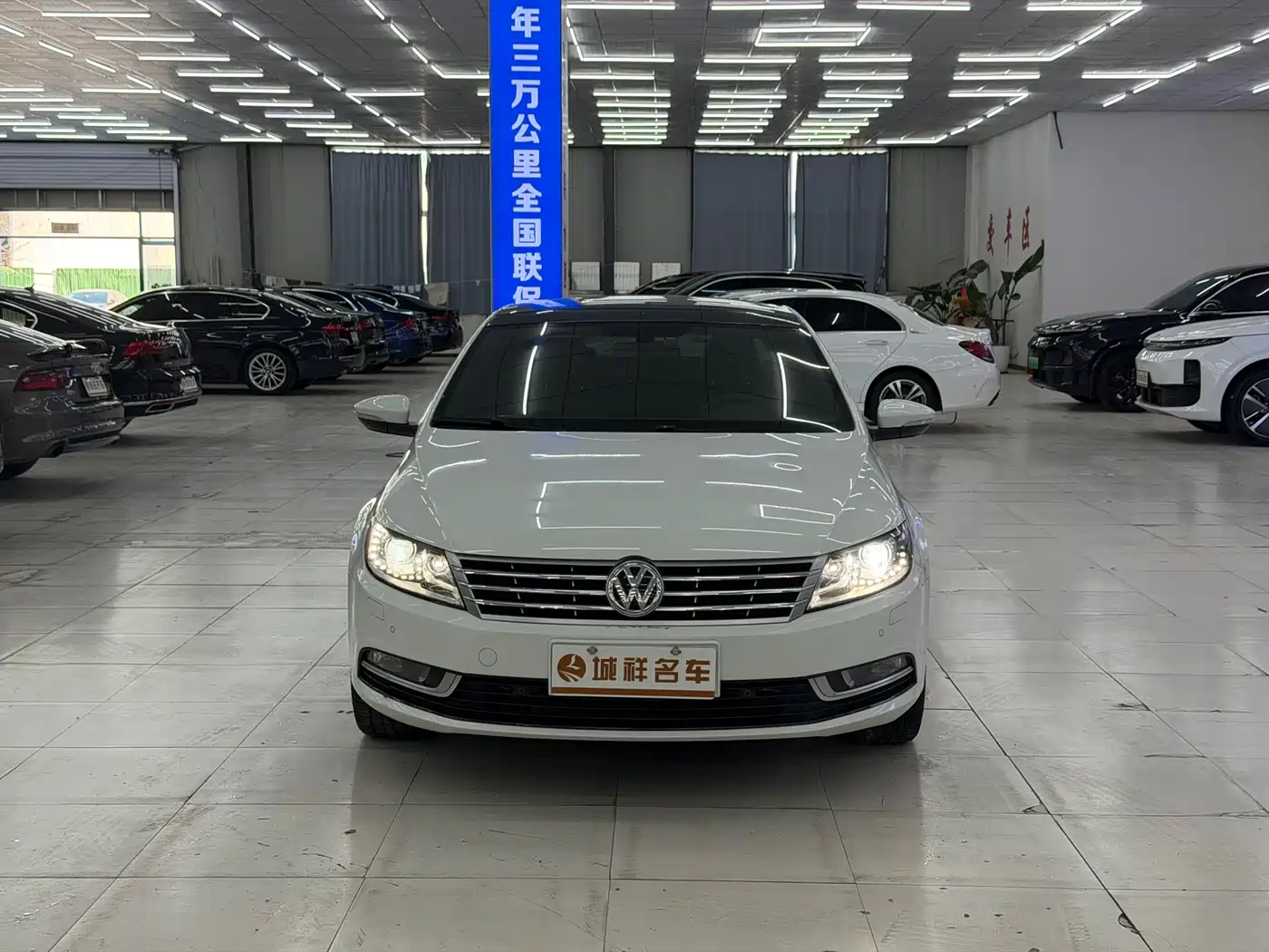 Volkswagen FAW-Volkswagen CC 2016 Model 1.8TSI Premium фото 2