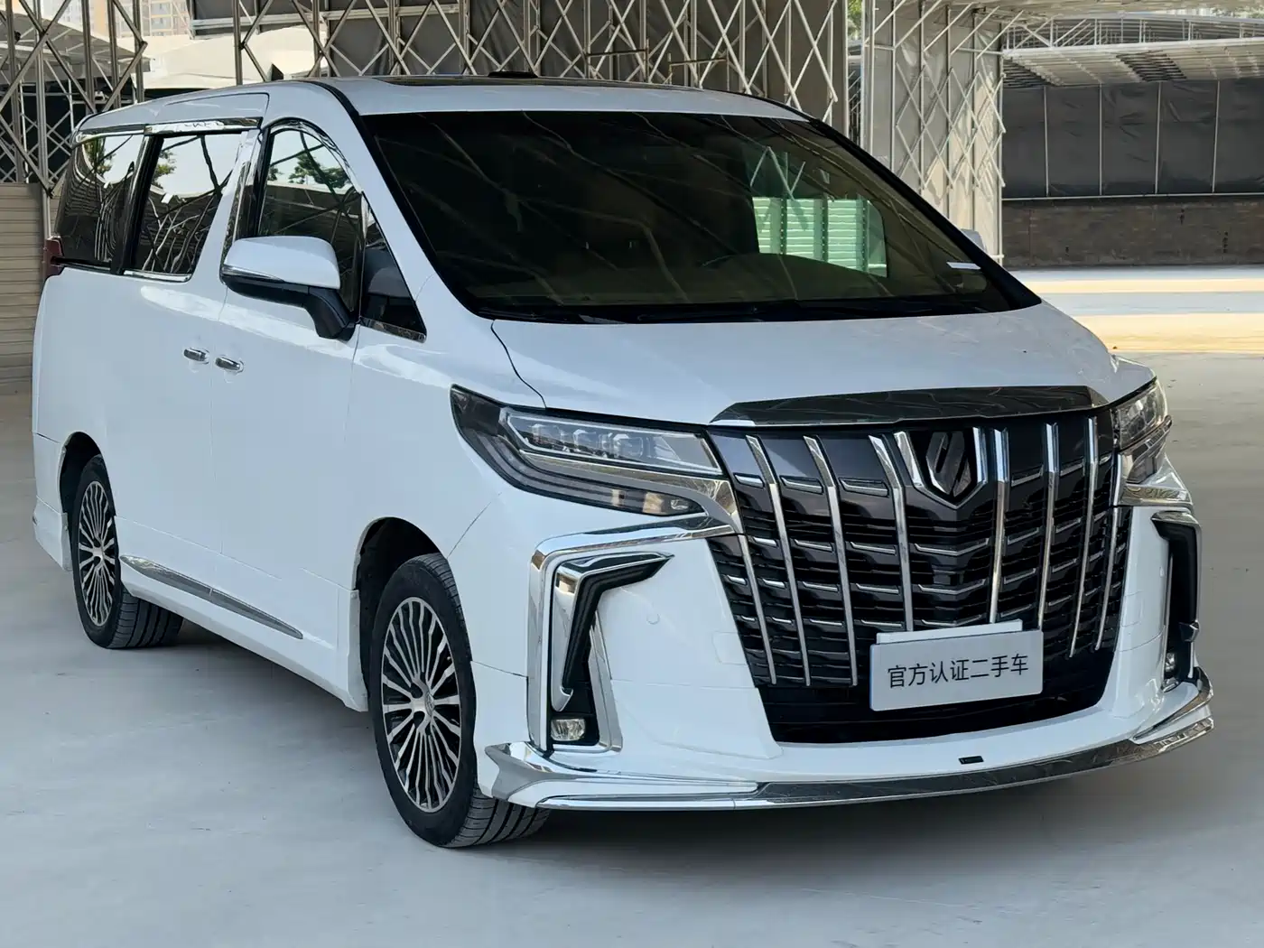 Toyota Alphard 2012 3.5L Premium Edition фото 3