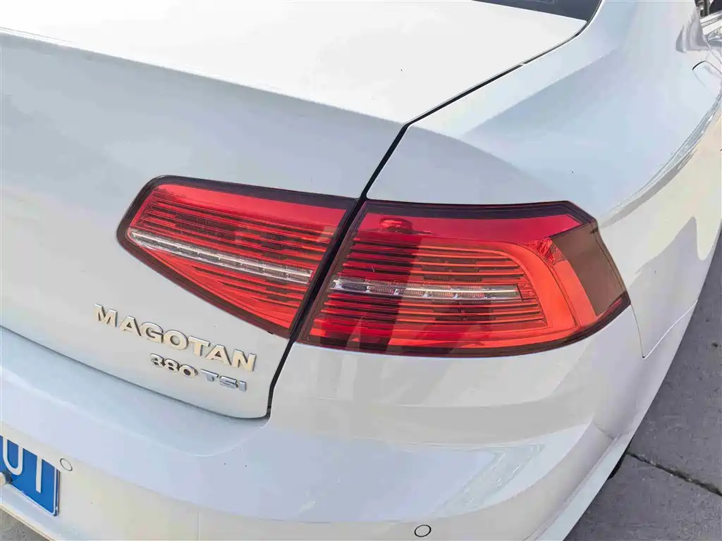Volkswagen Magotan 2017 380TSI DSG Luxury фото 5