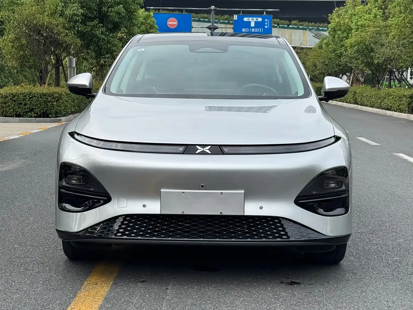 Photo 2 - XPeng G6