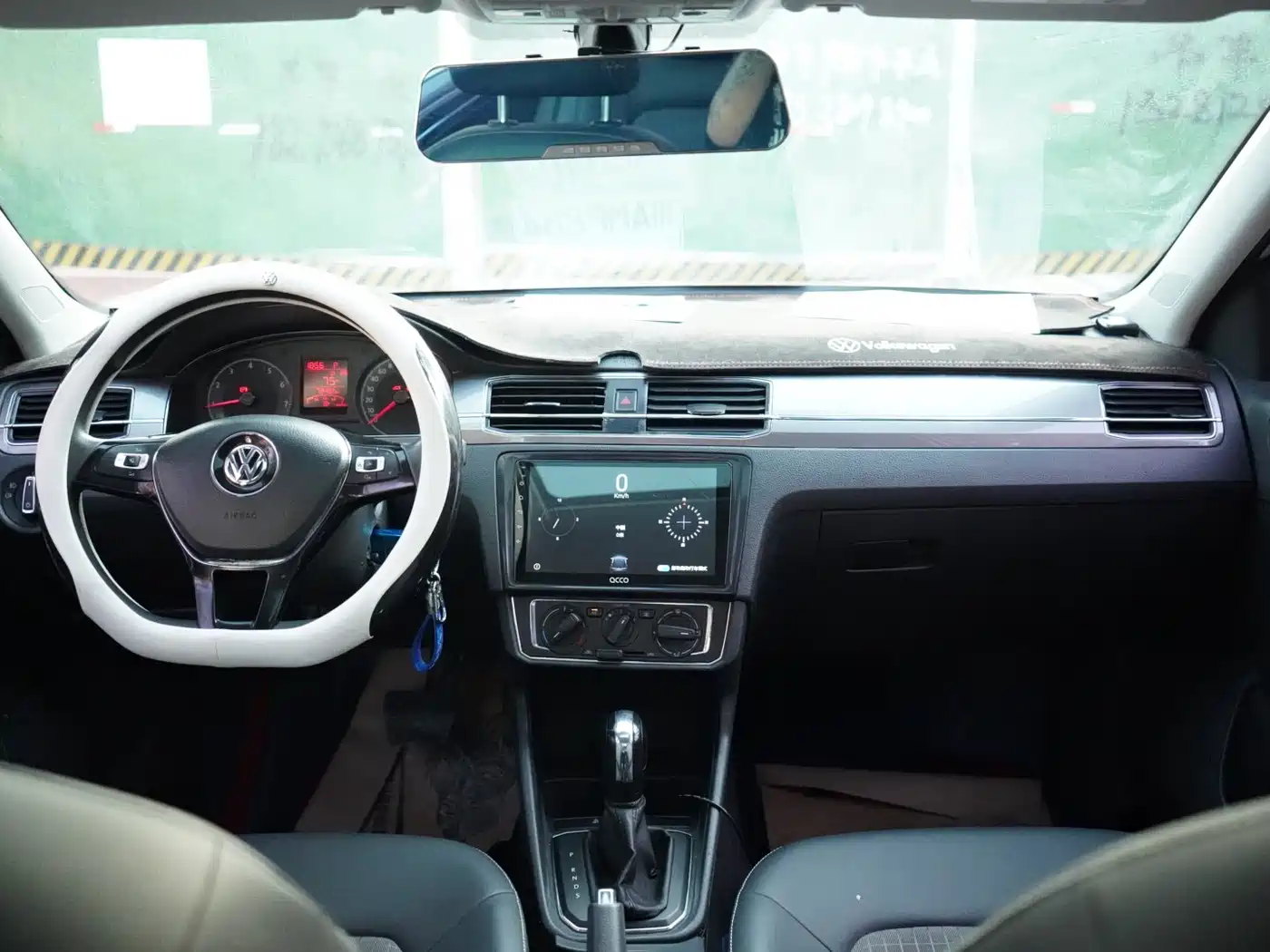 Volkswagen Santana 2018 1.5L Automatic Comfort Edition фото 20