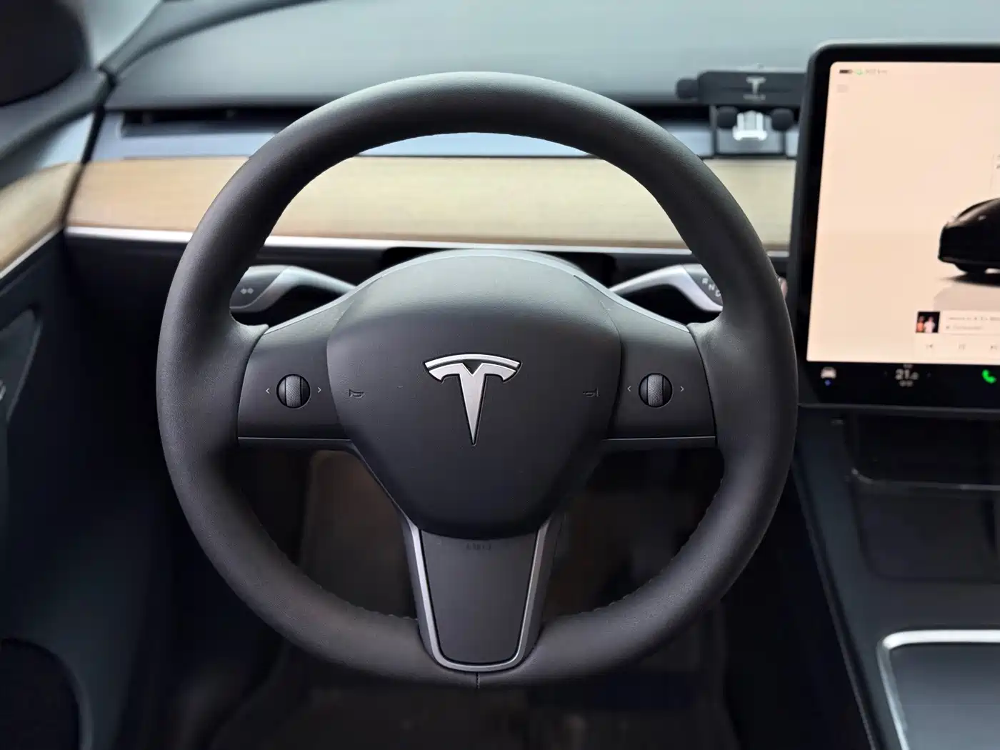 Фото 11 - Tesla Model Y