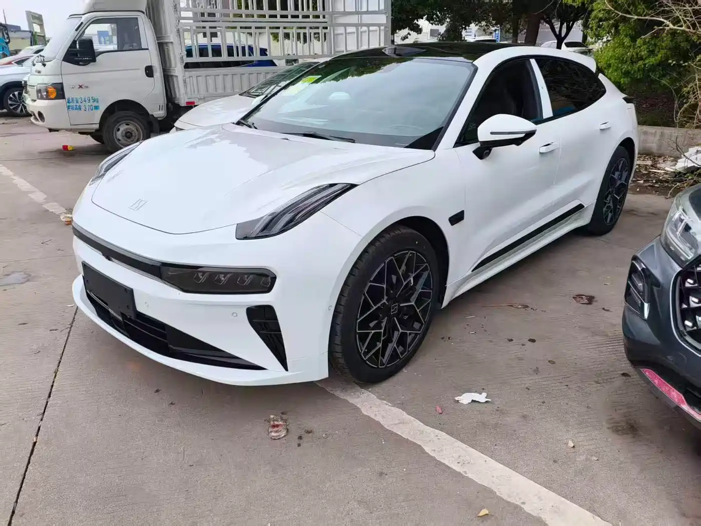 ZEEKR EXTREME KRYPTON 001