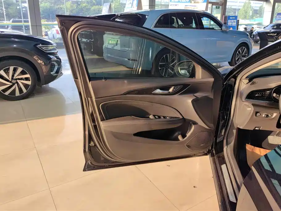 BUICK REGAL