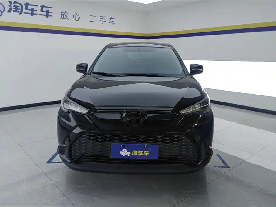 Toyota Frontlander 2024 2.0L CVT Elite Edition фото 2