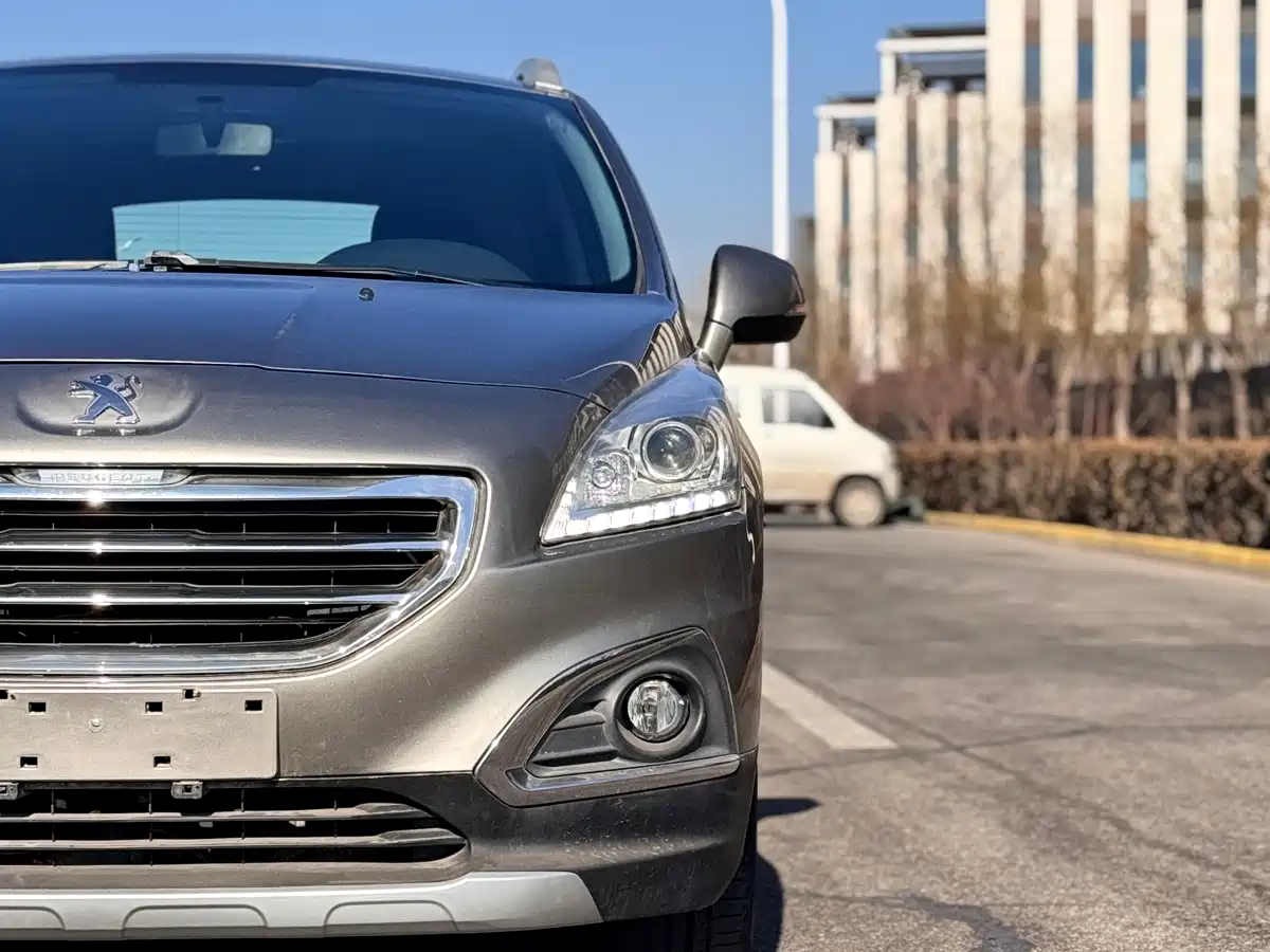 Peugeot 3008 2016 2015 2.0L Automatic Classic Edition