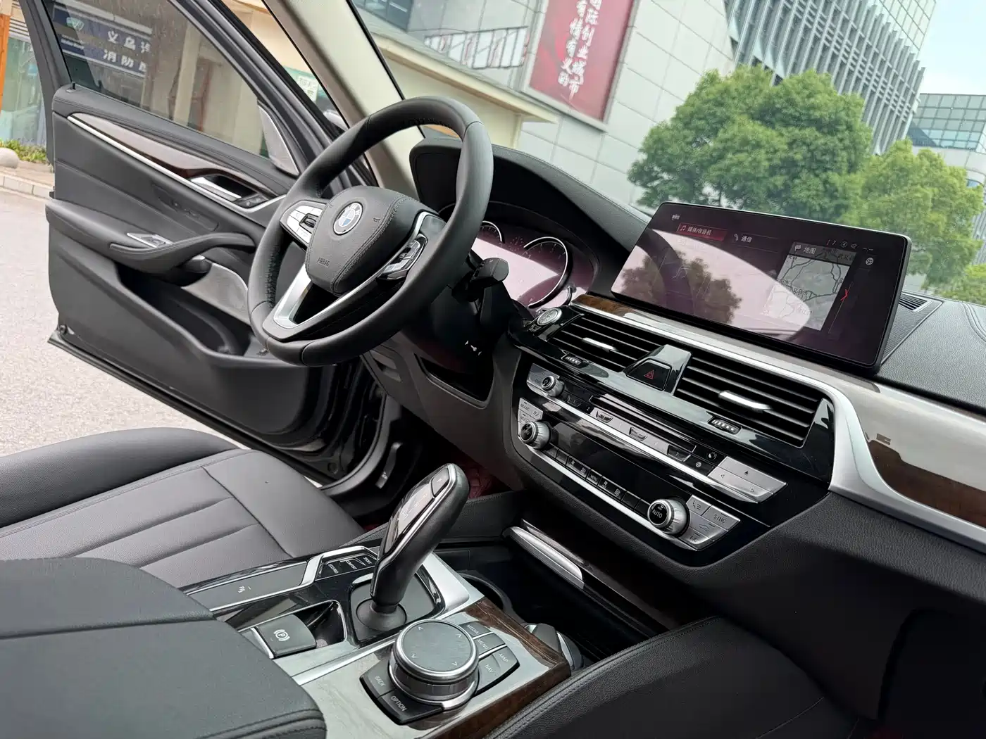BMW 5 Series 2018 525Li Luxury Package фото 15
