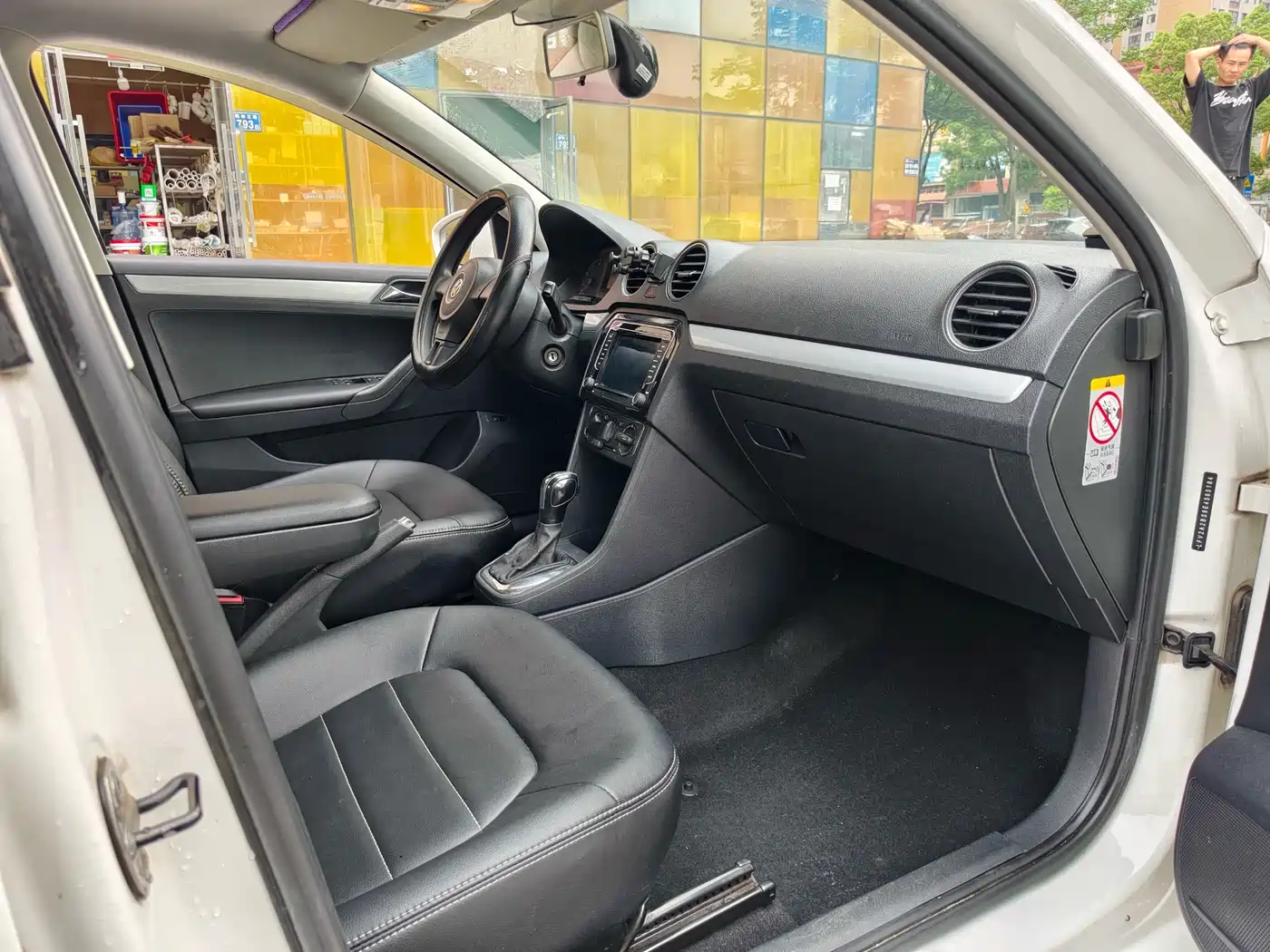 Volkswagen Jetta 2015 1.6L Auto Comfort фото 4