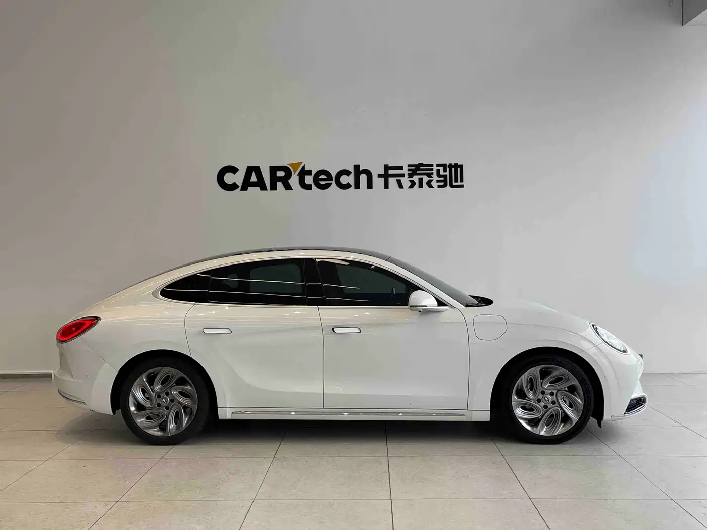 Ora Lightning Cat 2024 2022 555km Premium Edition