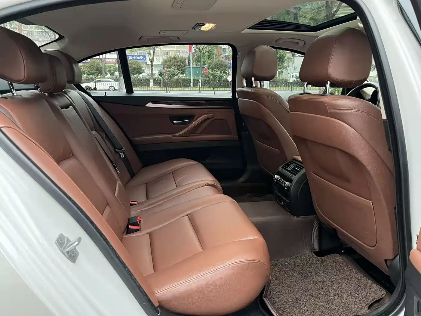 BMW 5 Series 2014 528Li xDrive Premium фото 16