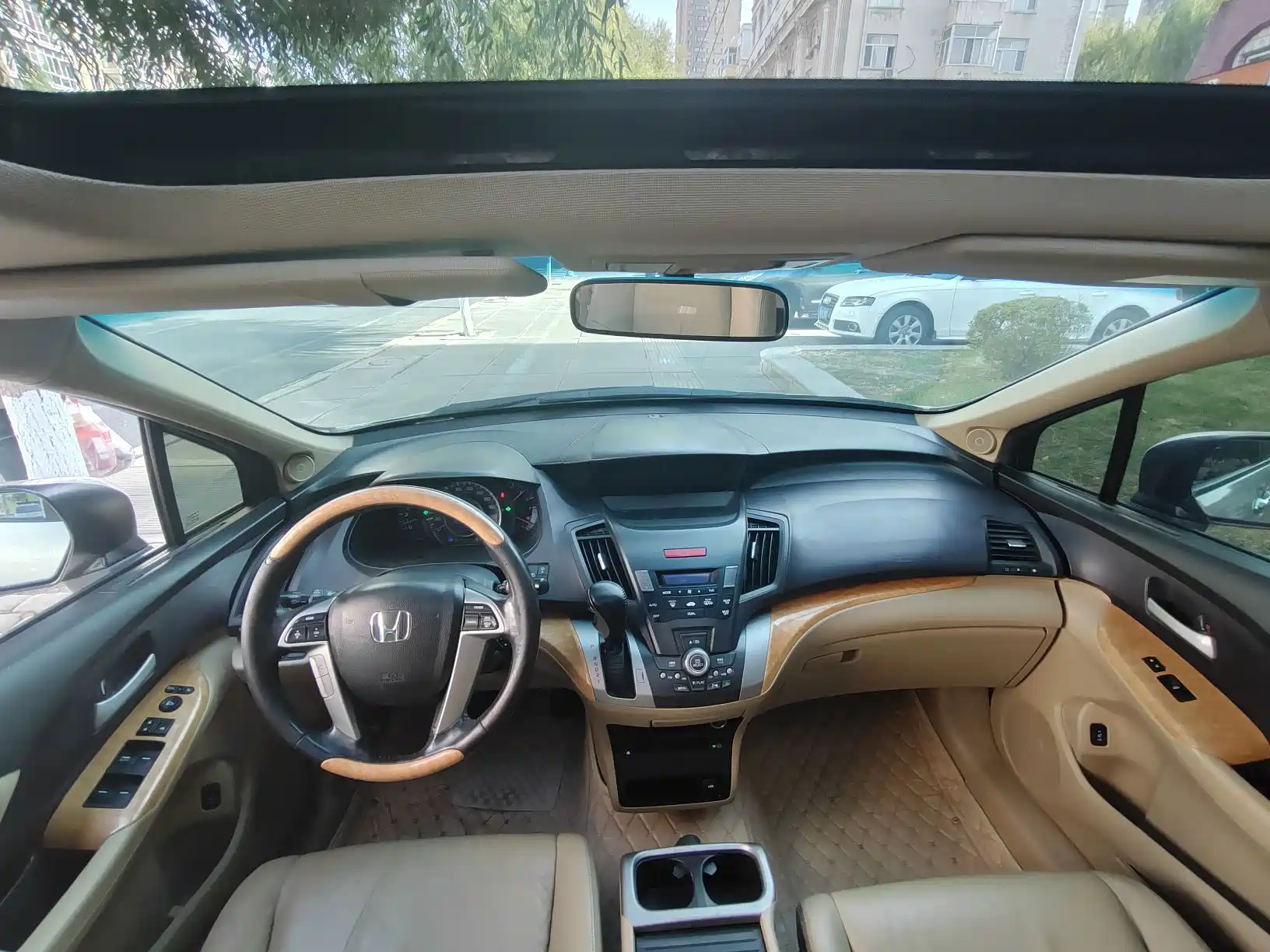 صورة 8 - Honda Odyssey