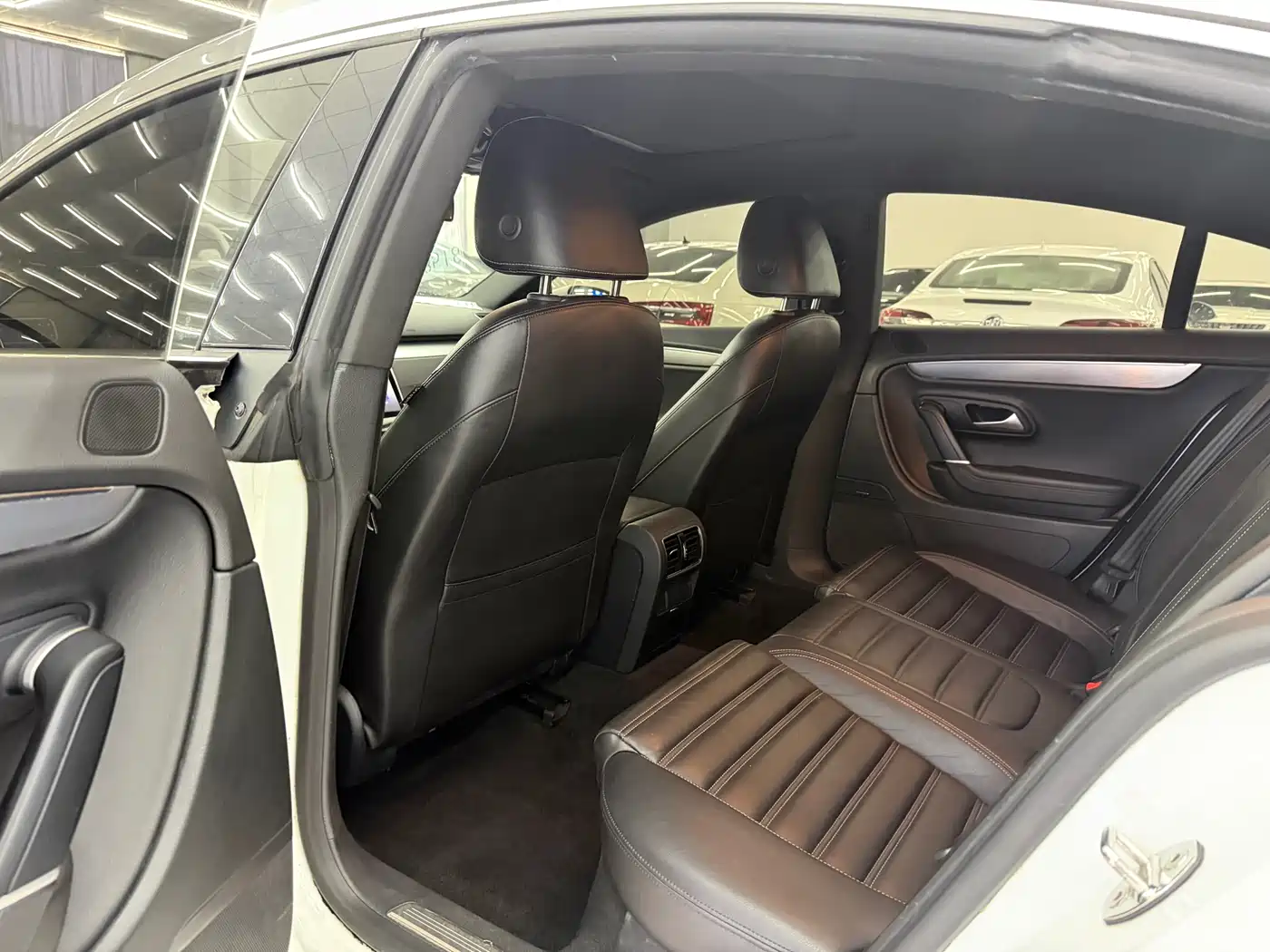 Volkswagen FAW-Volkswagen CC 2016 Model 1.8TSI Premium фото 5