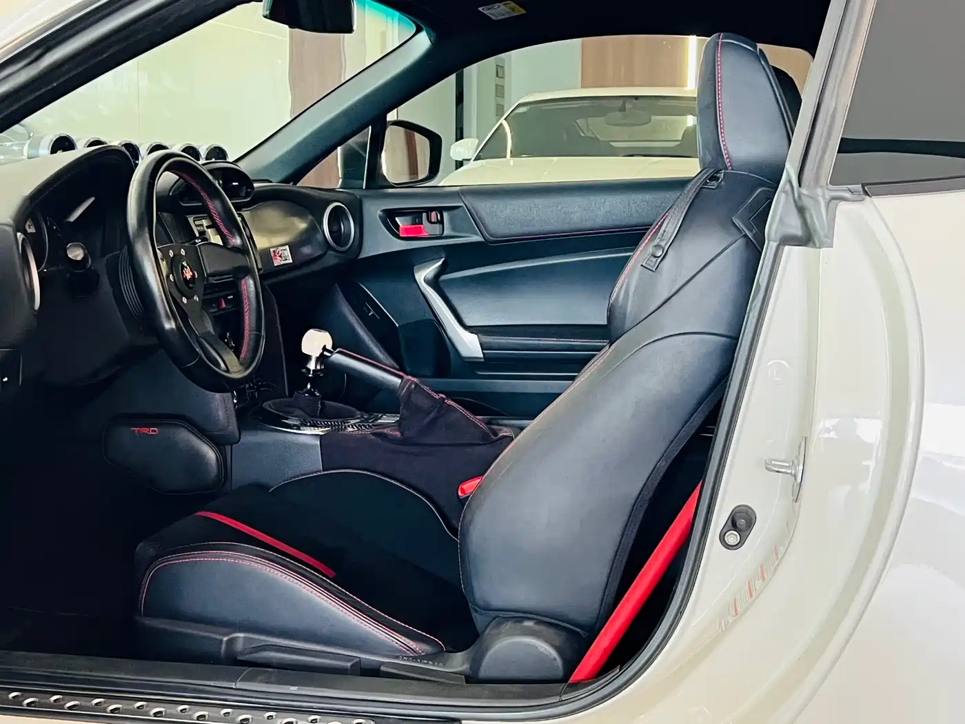 Toyota 86 2014 2.0L Manual Luxury фото 4