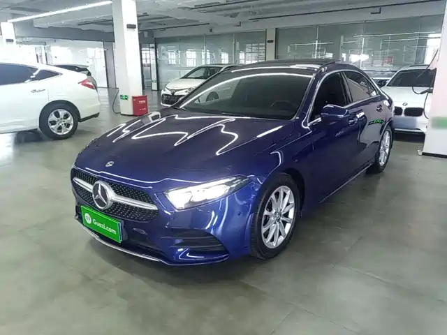  Mercedes-Benz Mercedes-Benz A-Class 2020 Facelift A 200 L Sport Sedan Fashion