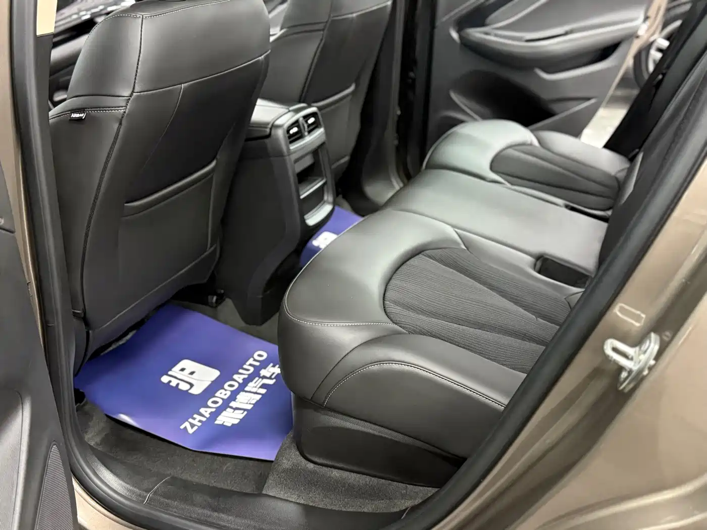 Buick Envision Plus 2017 20T FWD Premium фото 12