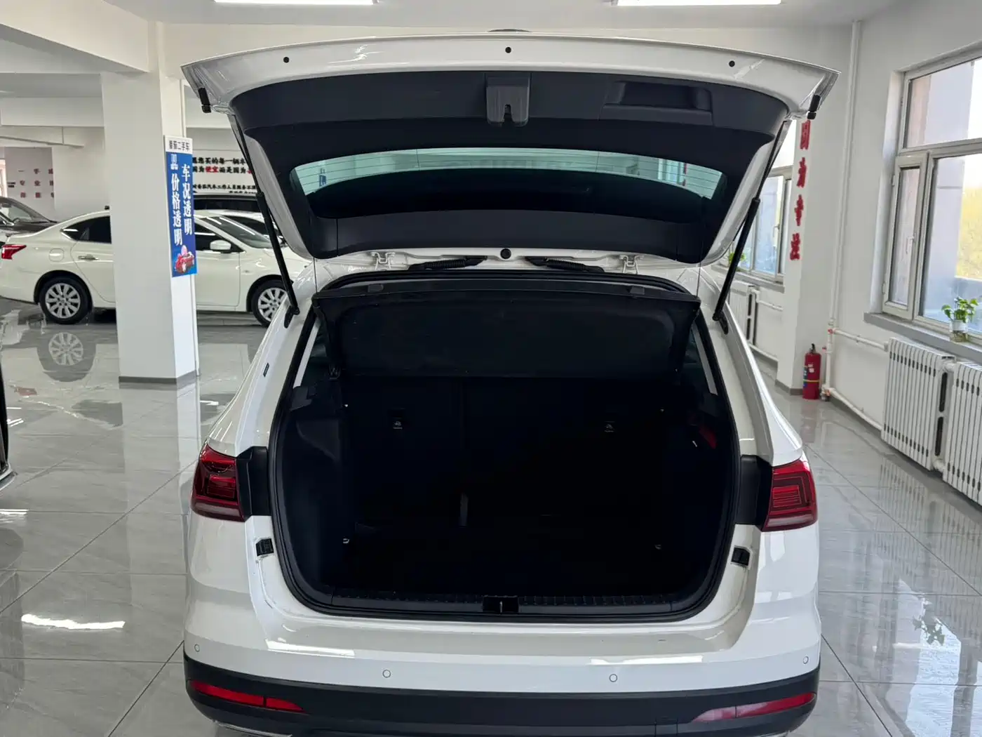 Volkswagen Tharu 2022 280TSI FWD Luxury Edition фото 14