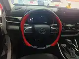 Photo 4 - Toyota Highlander