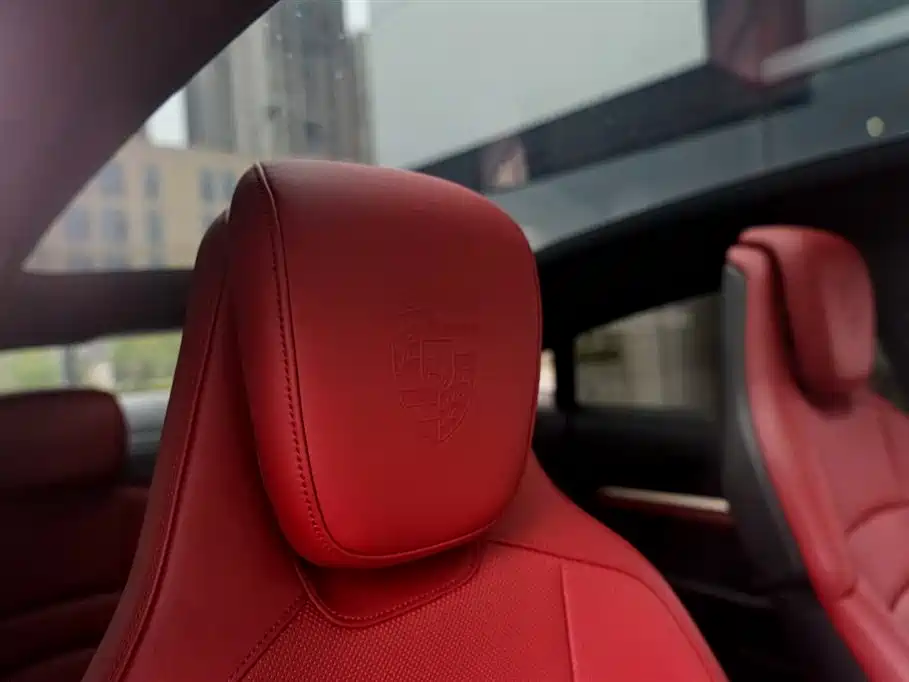 Porsche Taycan 2022 Taycan 4S фото 31