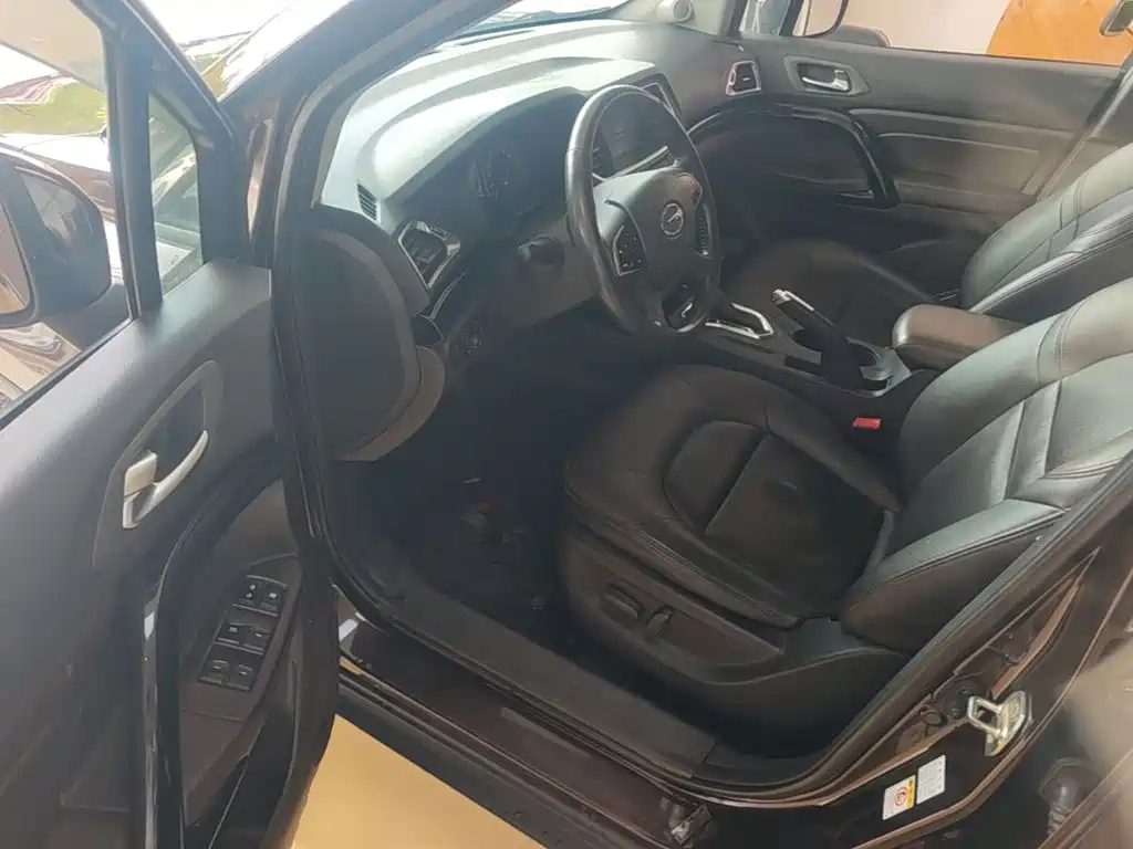 GAC Trumpchi GS4 2015 2015 200T G-DCT Luxury Edition