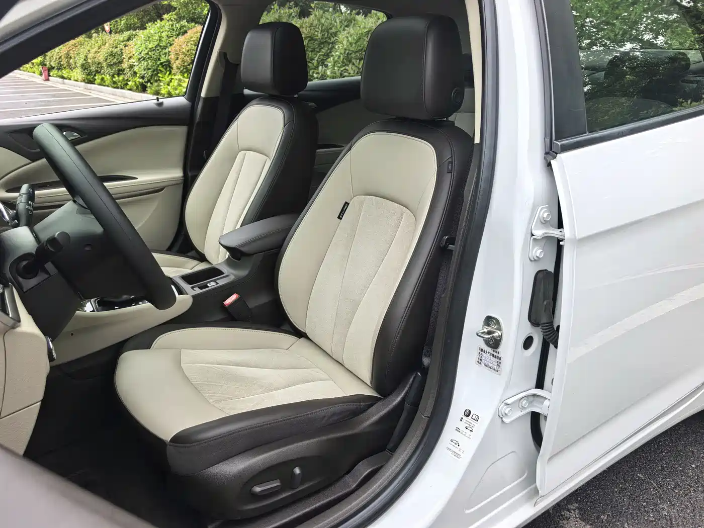Buick Verano 2017 Sedan 15S Automatic Leading фото 24