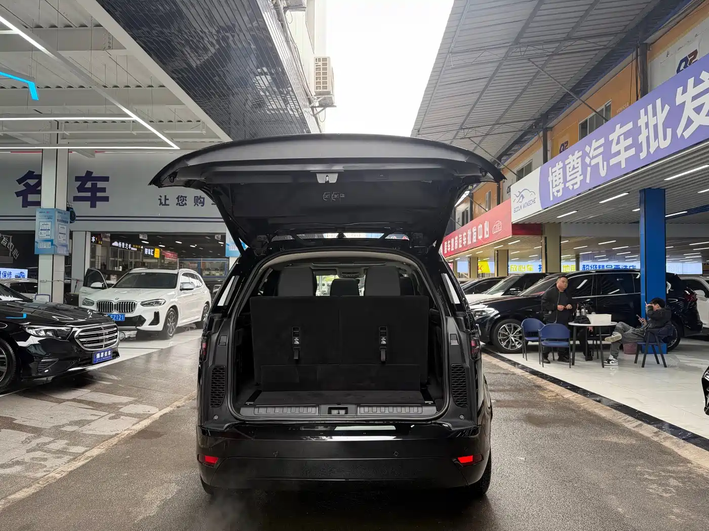 Фото 20 - Land Rover Discovery