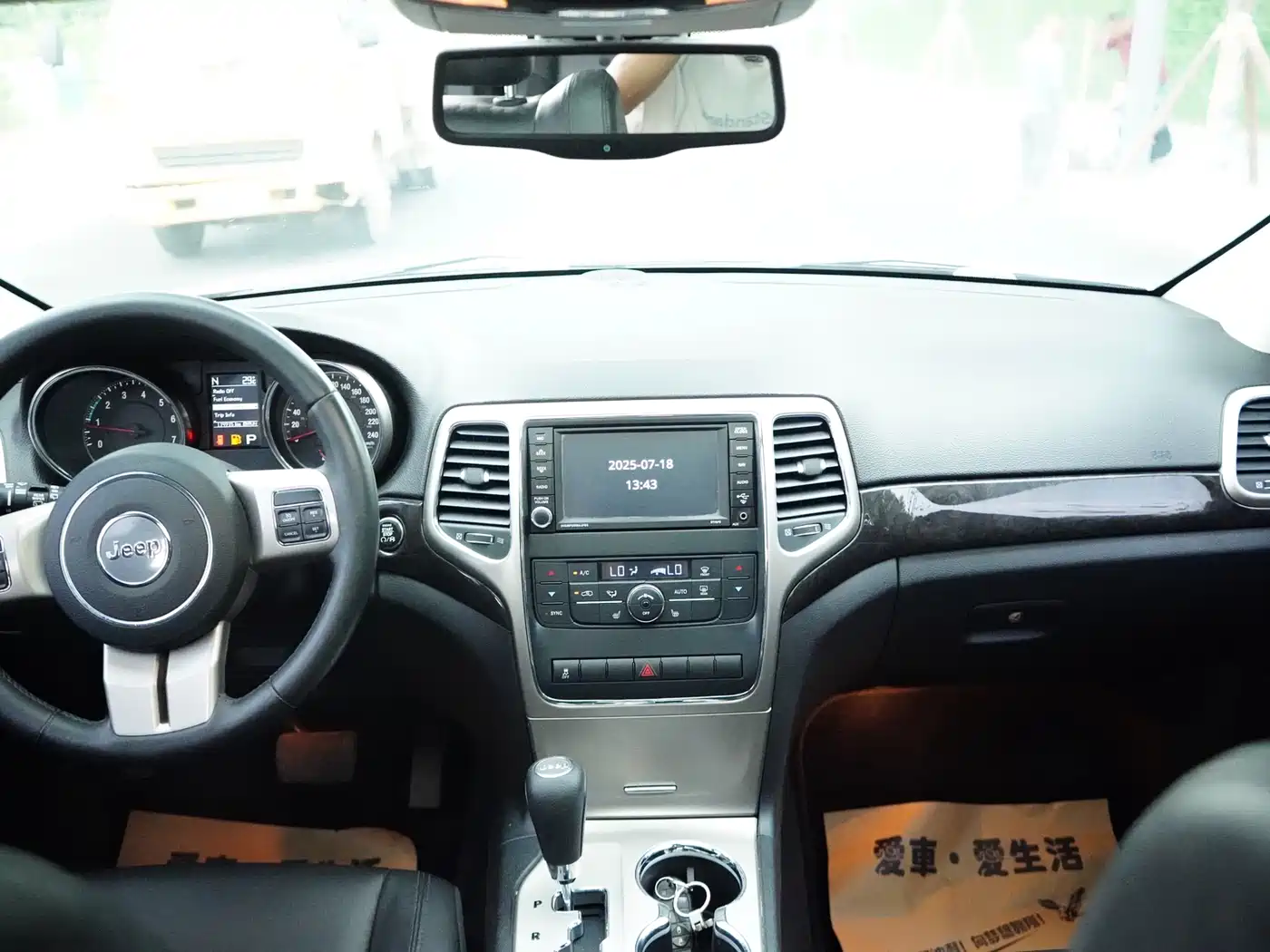 Фото 13 - Jeep Grand Cherokee (Import)