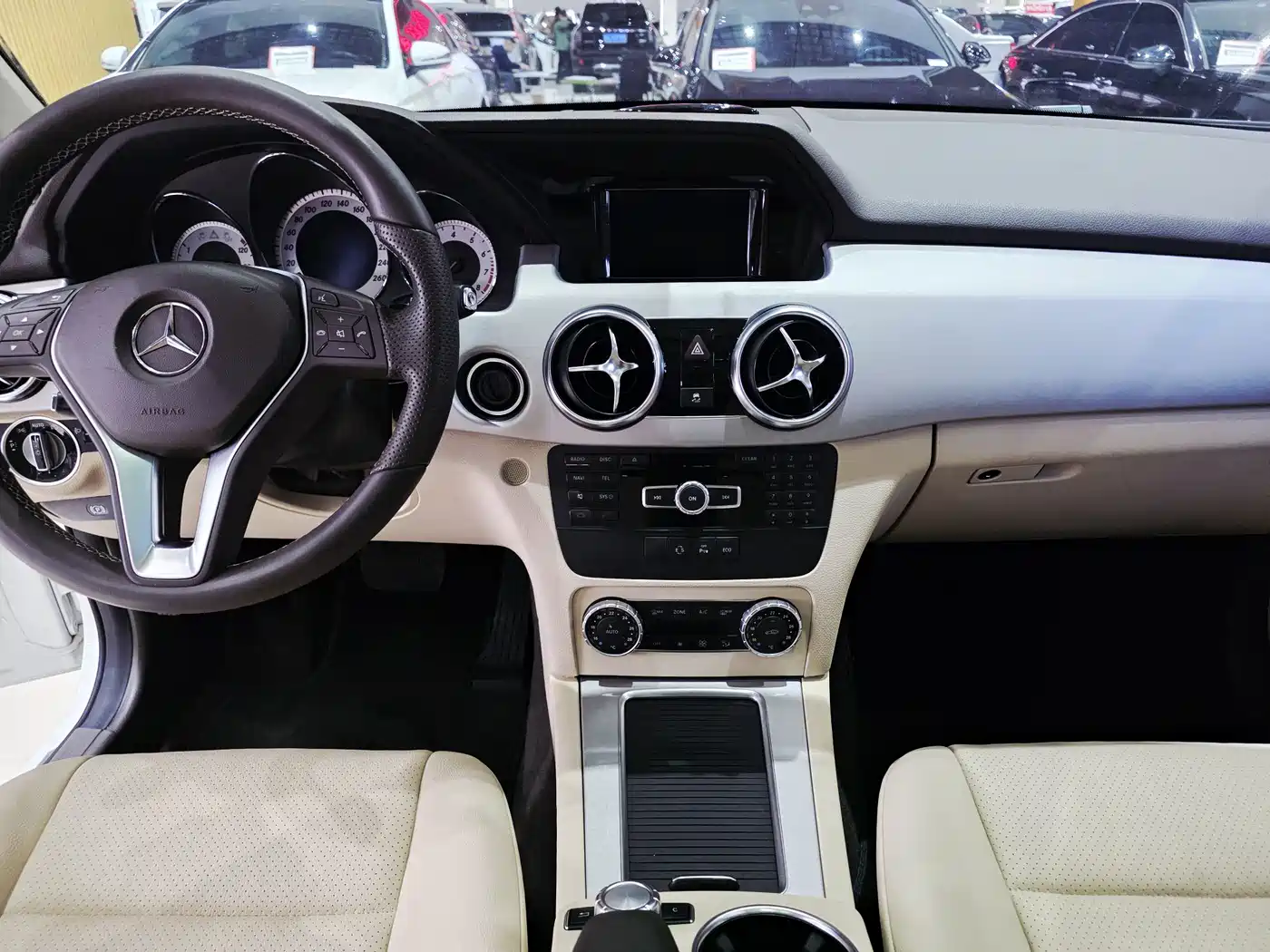 Mercedes-Benz GLK-Class 2014 GLK 260 4MATIC Dynamic фото 11
