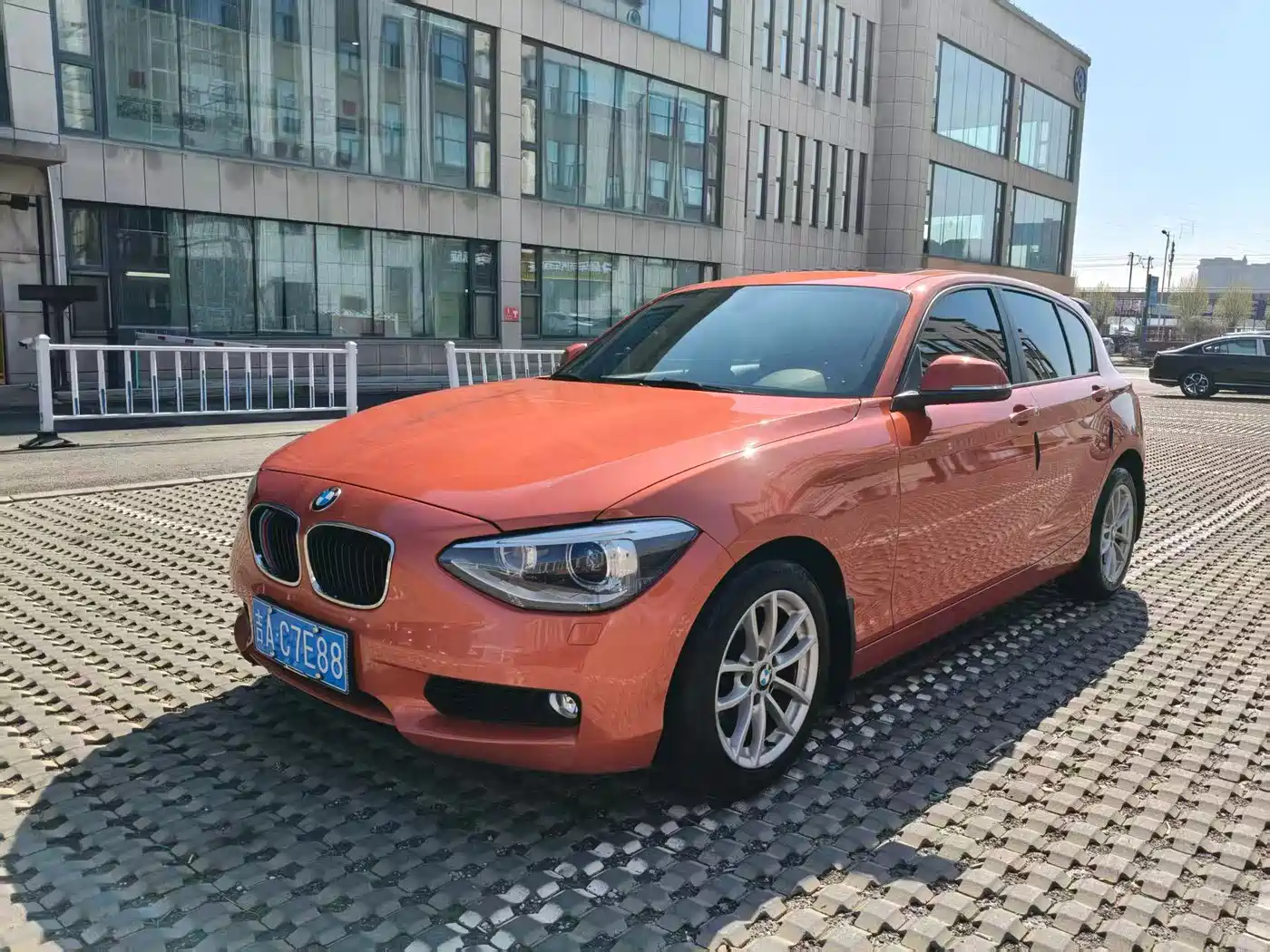 BMW 1 Series (Import) 2013 Facelift 118i Leading Model фото 3