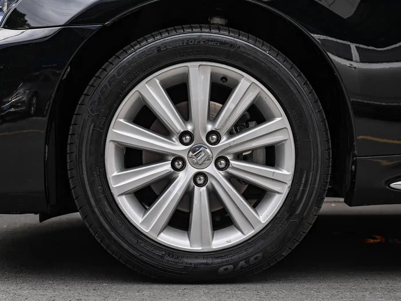 Toyota Crown 2012 2.5L Royal Leather Edition фото 15