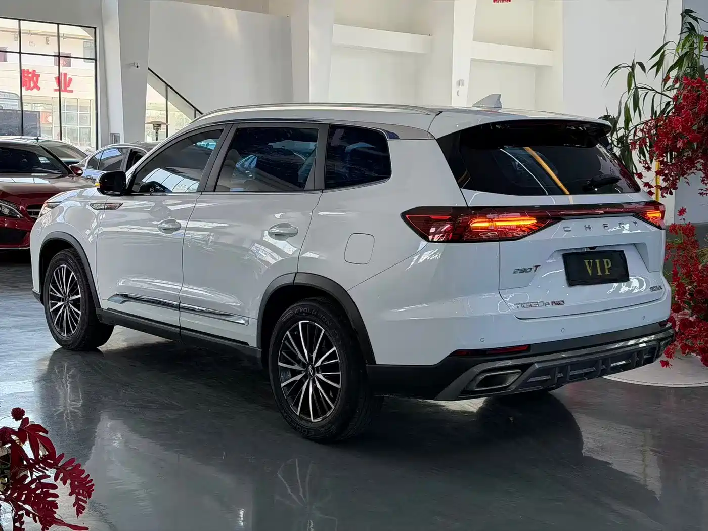 Chery Tiggo 8 PRO 2023 2022 290T 2WD Vast Version 5-Seater