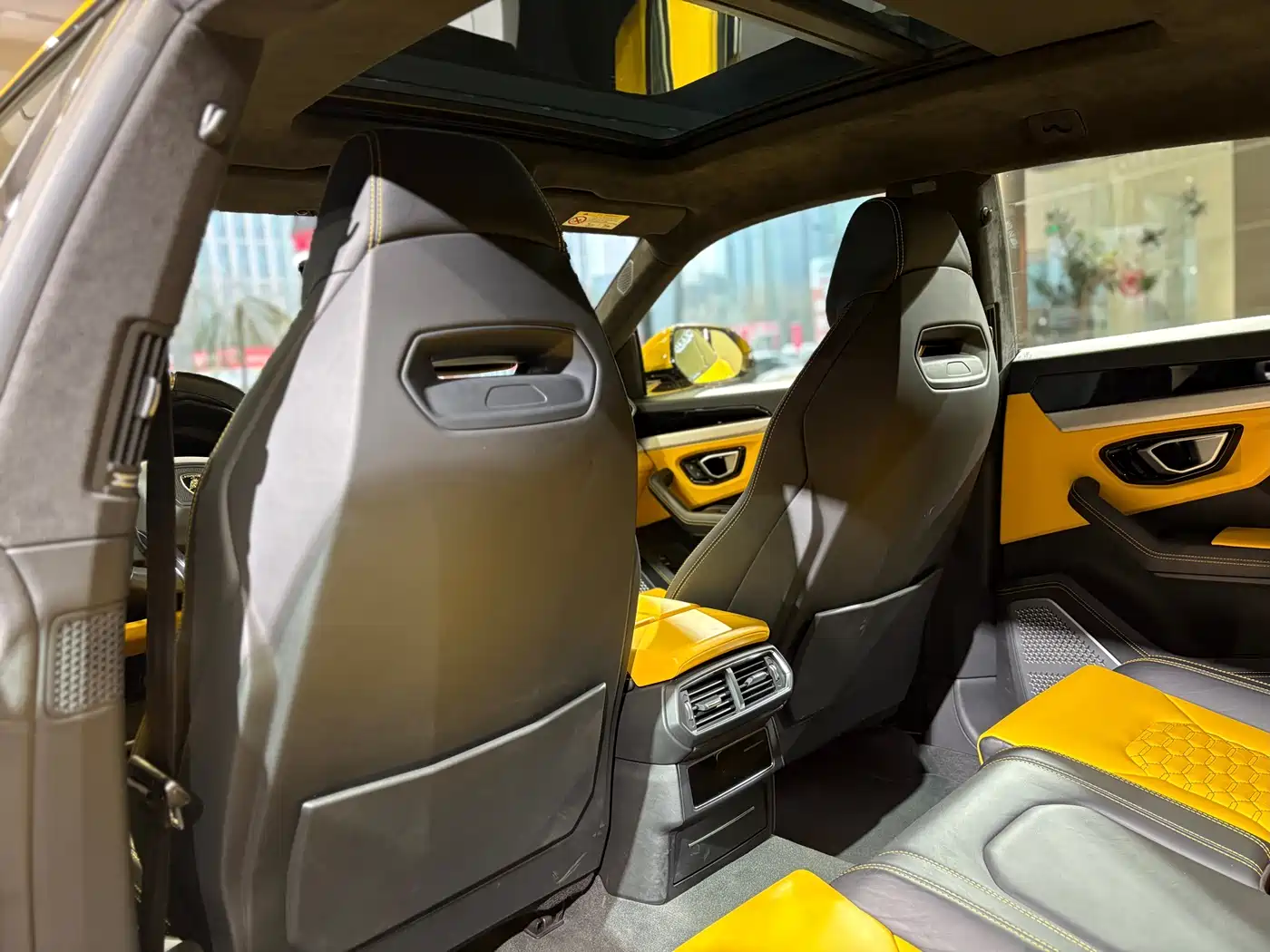 Lamborghini Urus 2018 4.0T V8 фото 11