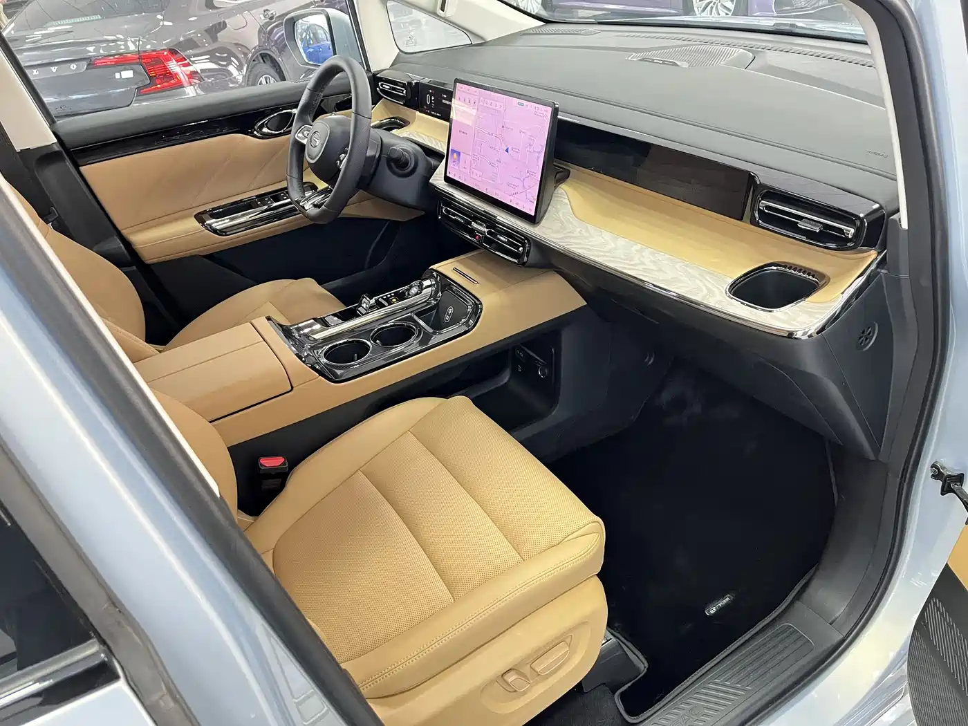 GAC Trumpchi Trumpchi E8 NEV 2024 Model 150km MAX+ фото 3