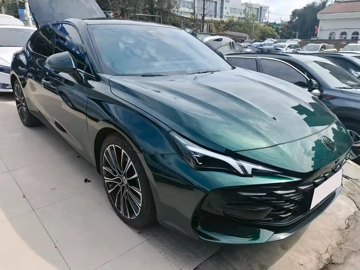 Фото 2 - MG MG7